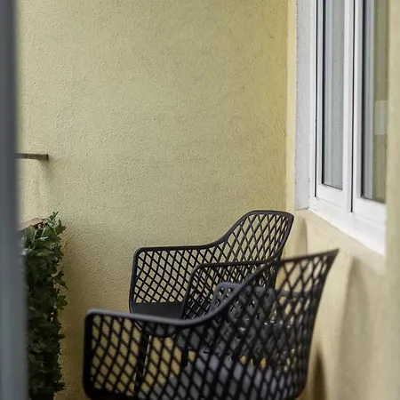 - 9th Floor, Balcony, Tram&bus - By Rentujemy *