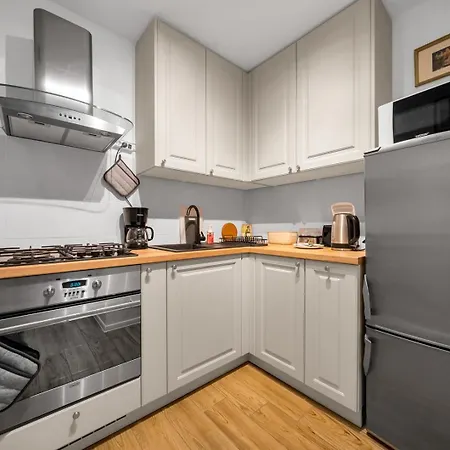 Апартаменты - 9th Floor, Balcony, Tram&bus - By Rentujemy *