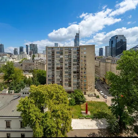 - 9th Floor, Balcony, Tram&bus - By Rentujemy Apartamento