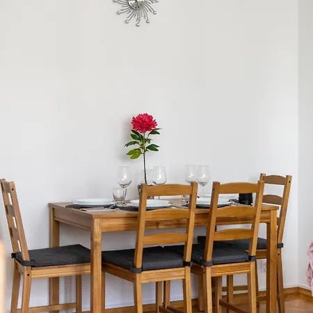 - 9th Floor, Balcony, Tram&bus - By Rentujemy Apartamento